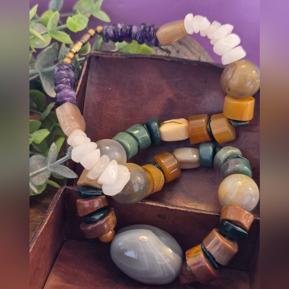 Amazing Vintage Heavy Natural Stone Necklace
